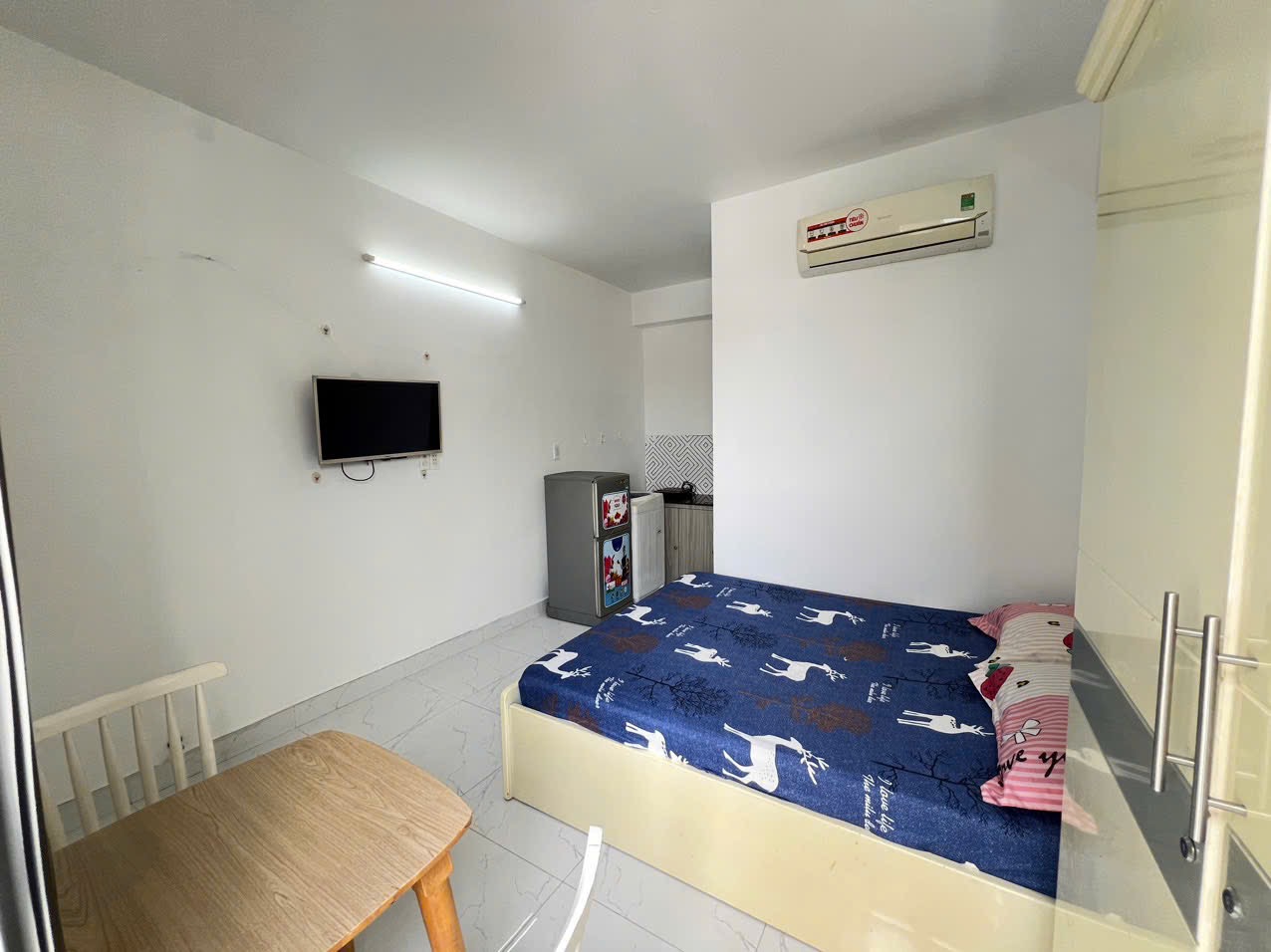 Ảnh 5 của Studio CMT8-Cạnh Q10 và các trường Đại Học Lớn