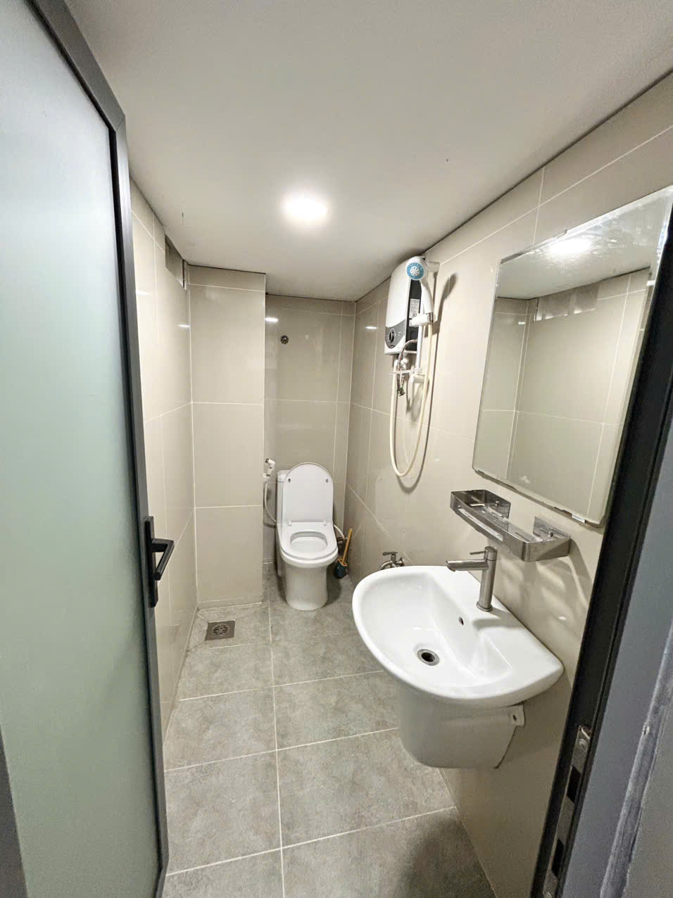 Ảnh 4 của 🏠 Đối diện Bến Xe Miền Đông,Cạnh Ung Văn Khiêm. Gần Ngã tư hàng xanh. Qua Trường Hutech siêu gần.