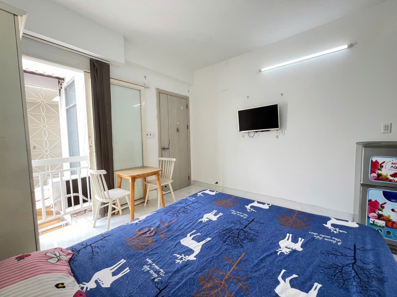 Ảnh 3 của Studio CMT8-Cạnh Q10 và các trường Đại Học Lớn