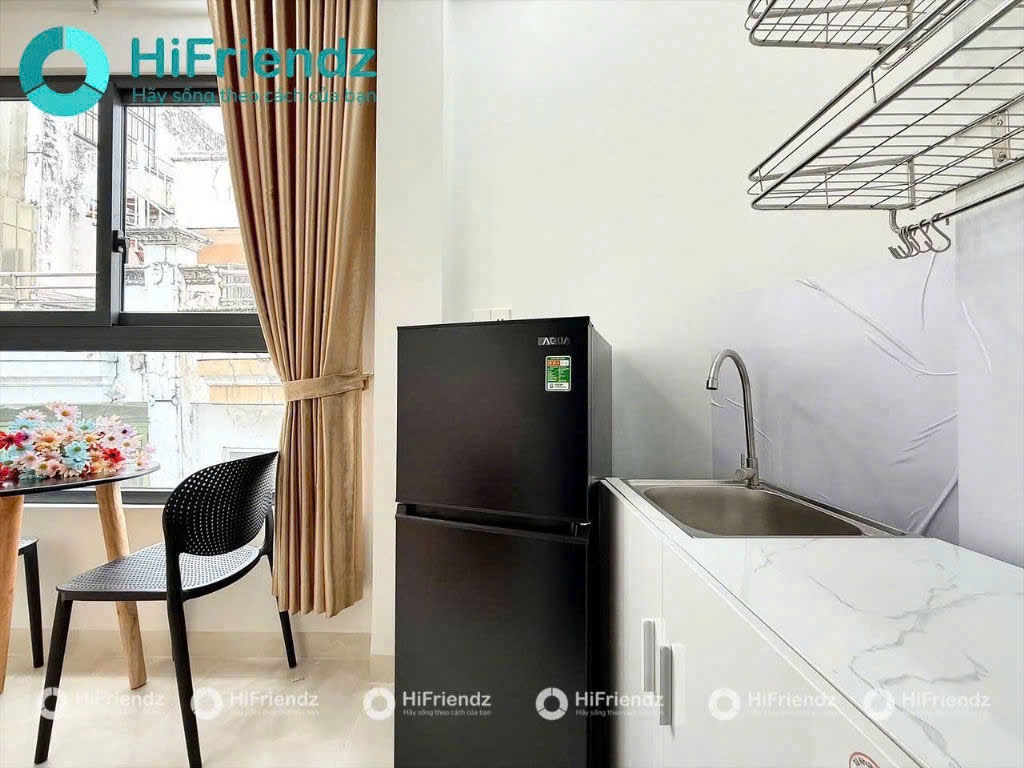 Ảnh 2 của Studio cửa sổ- Ngay Trường Sa Hoàng Sa cạnh khu Phan Xích Long